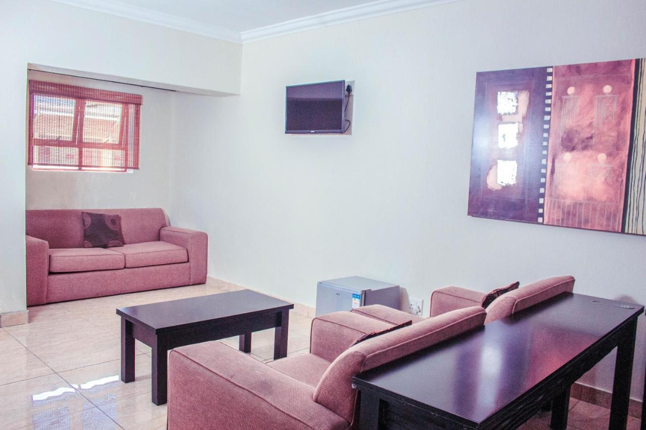 Coyotes Hotel & Conference Centre Mbombela Exterior photo